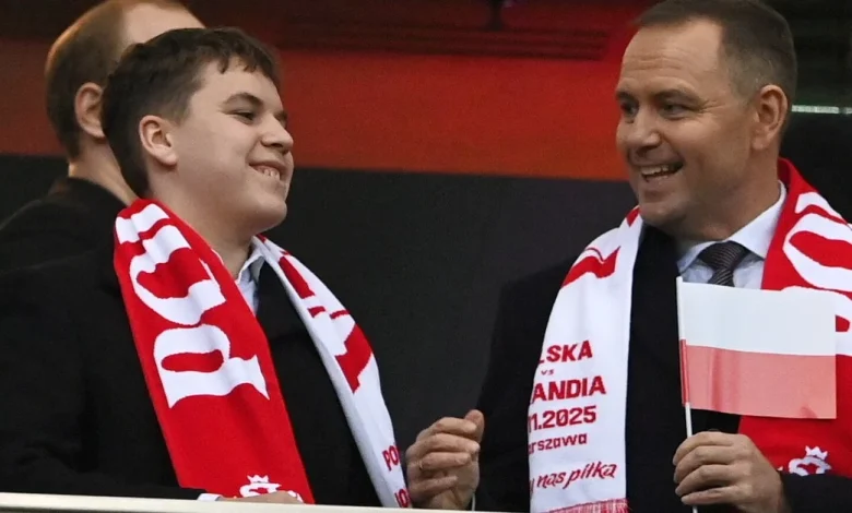 Tak polscy kibice potraktowali Karola Nawrockiego na meczu Polska — Holandia