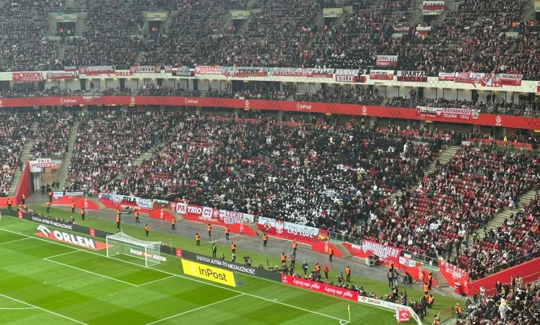 Taka była pierwsza przyśpiewka kiboli po powrocie na reprezentację Polski Reprezentacja Polski