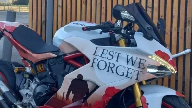 Taxi firm offers British war heroes free 400-mile round trips for Remembrance Sunday