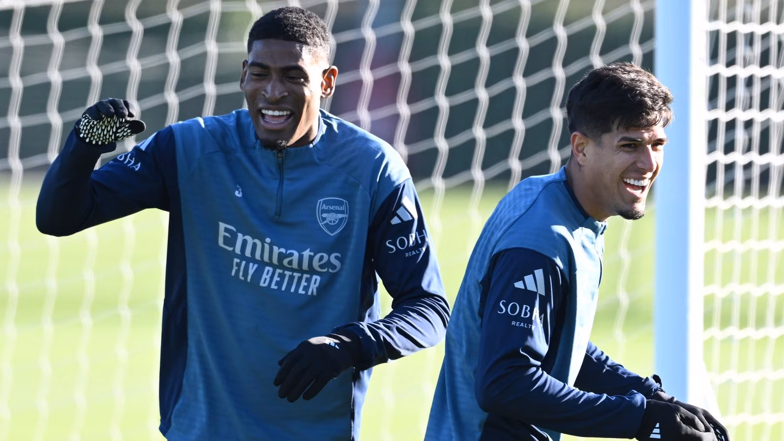 Team news: Mosquera and Hincapie start v Chelsea