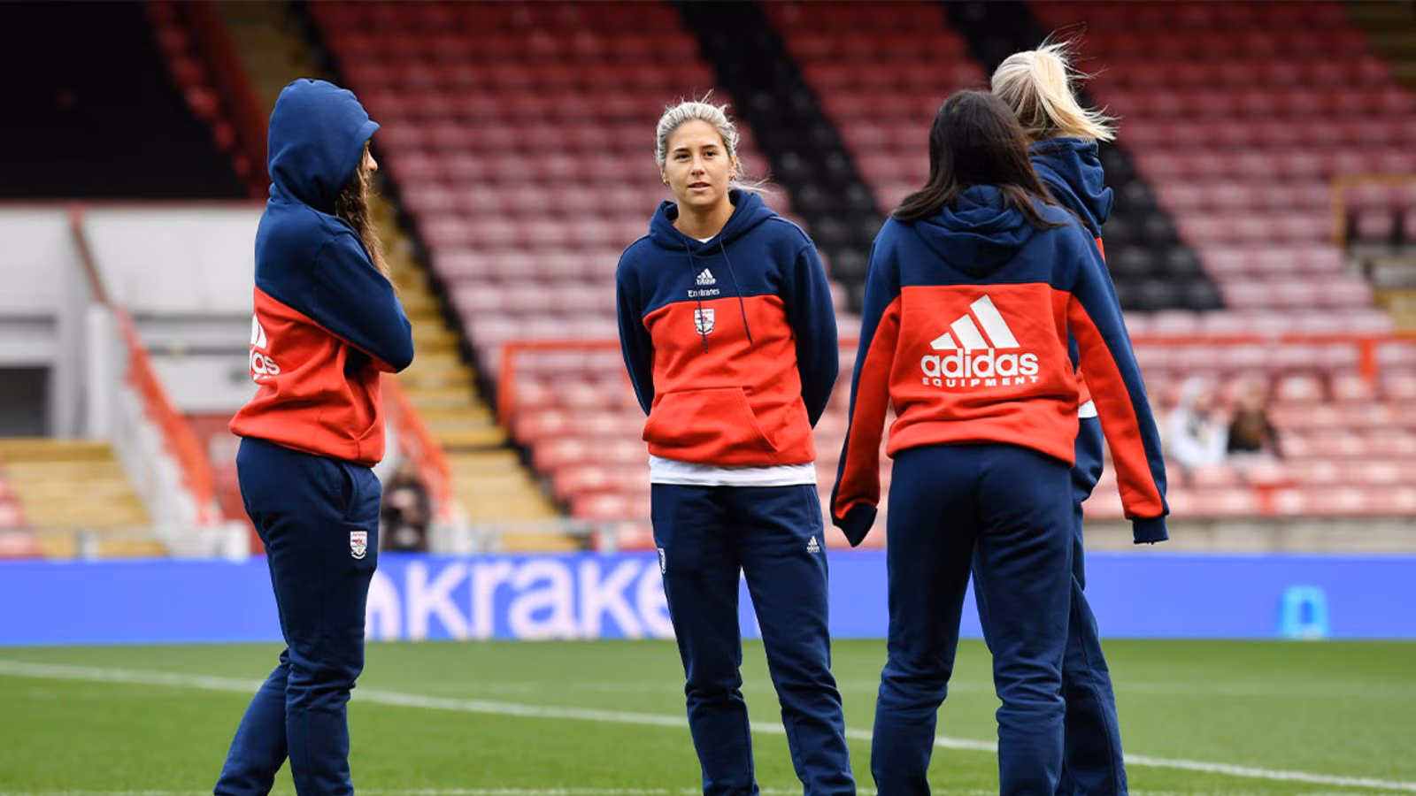 Team news: One change for north London derby