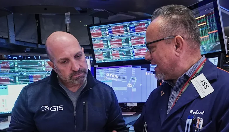 Tech and property stocks lead ASX lower after jobs surprise, Webjet tanks