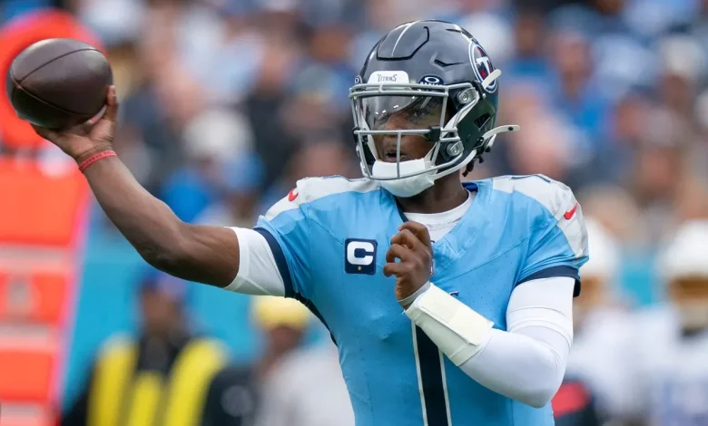 Tennessee Titans Start-Sit: Week 11 Fantasy Advice for Cam Ward, Tony Pollard, Chimere Dike, Chig Okonkwo, and Others