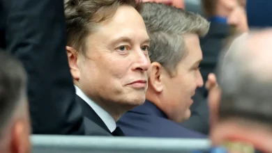 Tesla shareholders approve $878bn pay plan for Elon Musk
