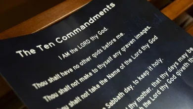 Texas judge temporarily blocks law requiring Ten Commandments in schools
