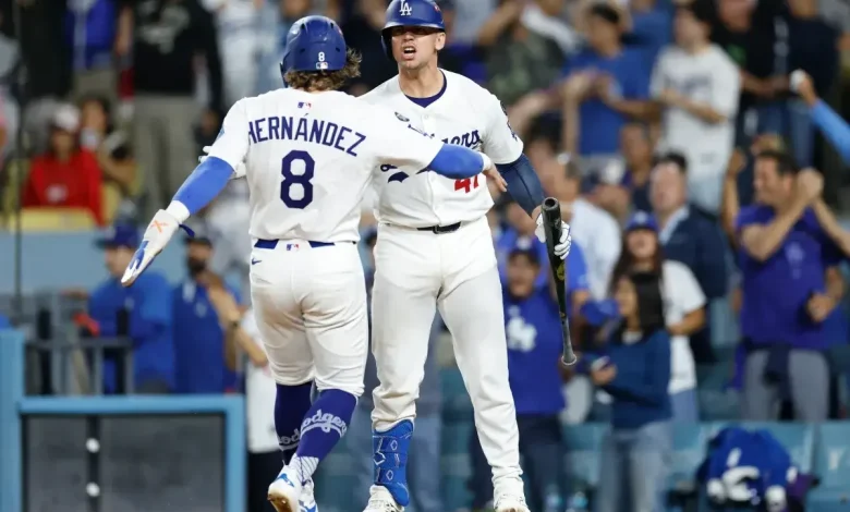 The Dodgers lost a World Series-winning veteran to the Reds