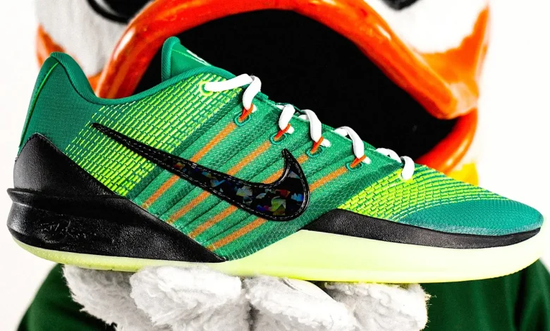 The Oregon Duck Redesigned Sabrina Ionescu's Nike Basketball Shoes