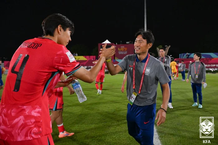 The soccer ball is round. Baek Ki-tae, who ran unbeaten, made a retur