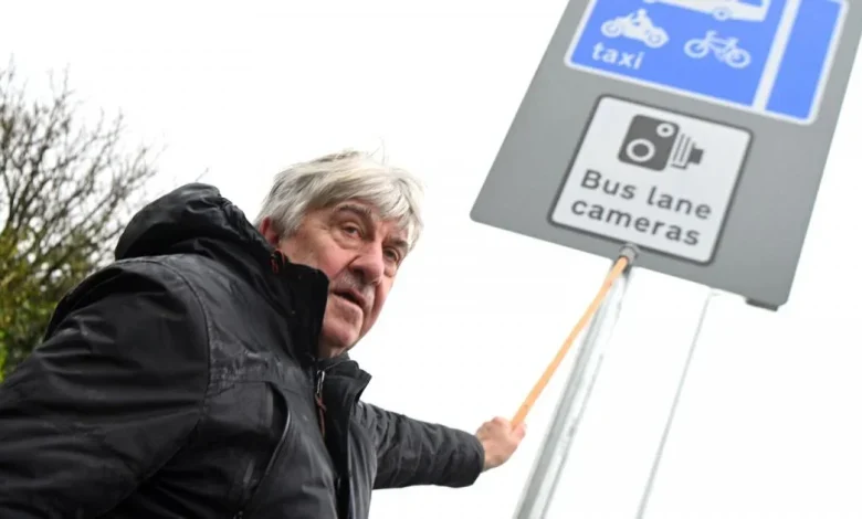 Thornton Road bus lane changes lead to fines and calls for better signage