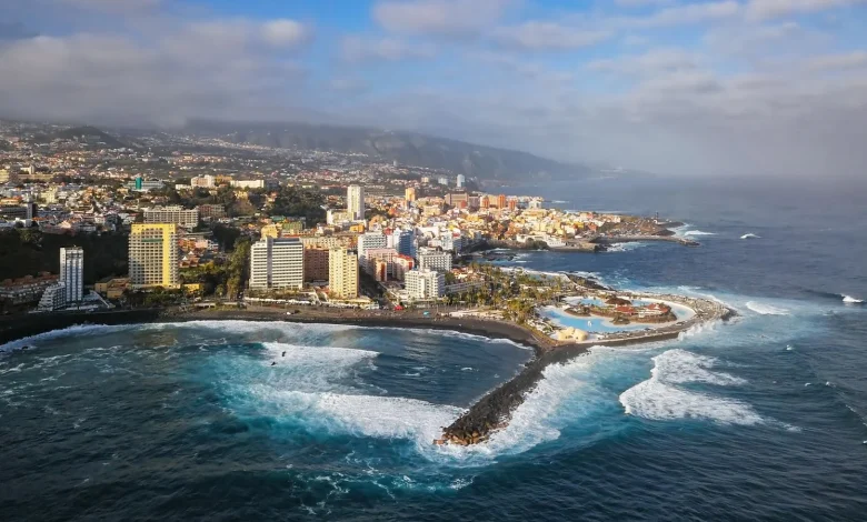 Three dead and 15 injured in Tenerife tidal surge