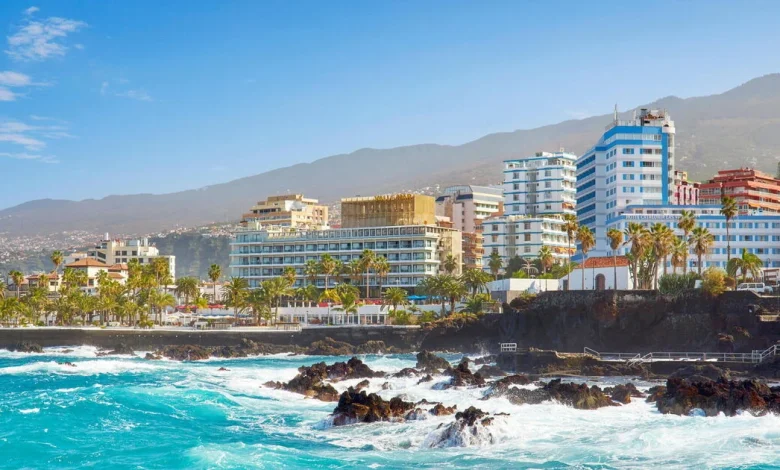 Three dead and 15 injured in Tenerife tidal surge