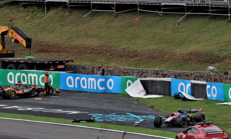 Three drivers crash out in seconds to trigger São Paulo sprint red flag