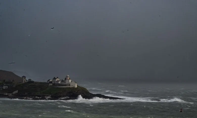 Thundery weather set to hit Ireland as temperatures plunge into weekend