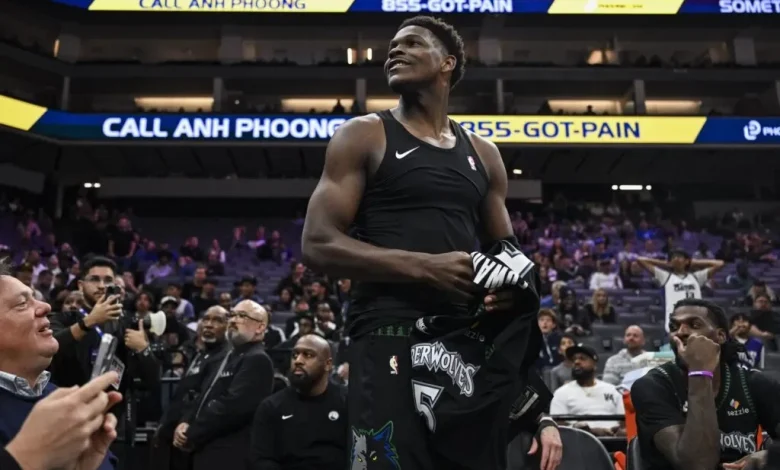 Timberwolves Star Anthony Edwards’ Heartwarming Moment With Young Fan Goes Viral