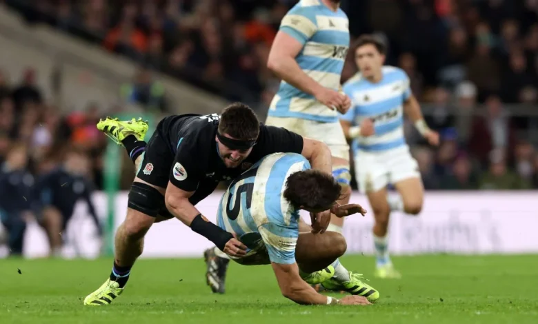 Tom Curry called 'a bully' by Argentina coach after he 'broke' Juan Cruz Mallia's knee
