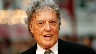 Tom Stoppard, playwright who dazzled with verbal gymnastics, dies aged 88