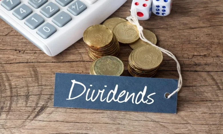 Top UK Dividend Stocks Shine Across the FTSE 100 Landscape