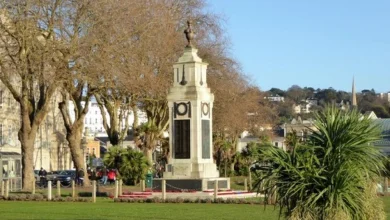 Torbay unites to remember those who made the ultimate sacrifice