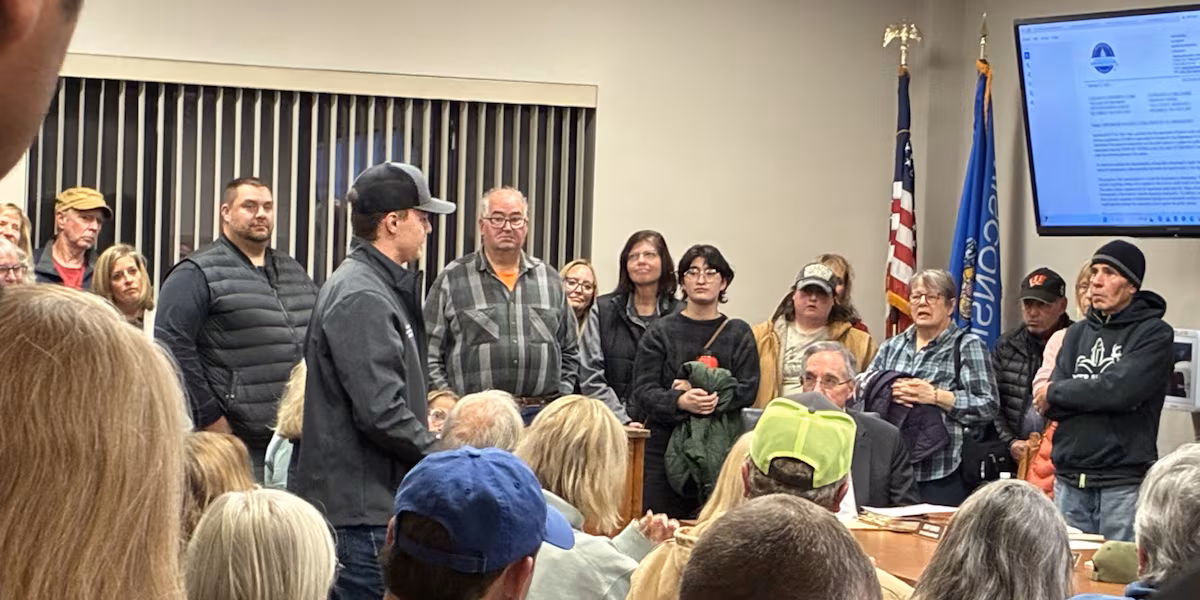 Town of Vienna board opposes data center agreement after packed meeting