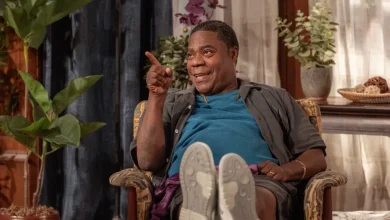 Tracy Morgan Charms in ‘Crutch,’ Paramount+’s Witty ‘The Neighborhood’ Spinoff: TV Review