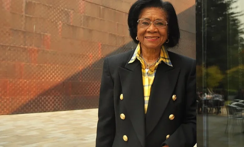Trailblazing journalist Belva Davis celebrated in service at San Francisco's Grace Cathedral