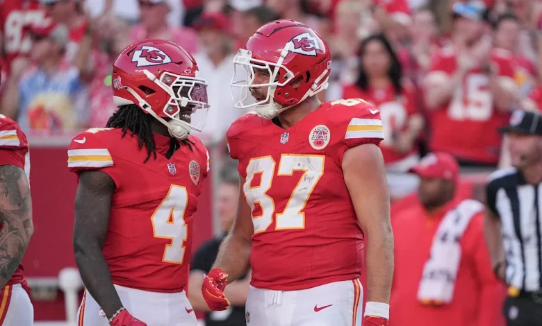 Travis Kelce Had Simple Five-Word Message for Rashee Rice At Halftime of 'MNF' Game