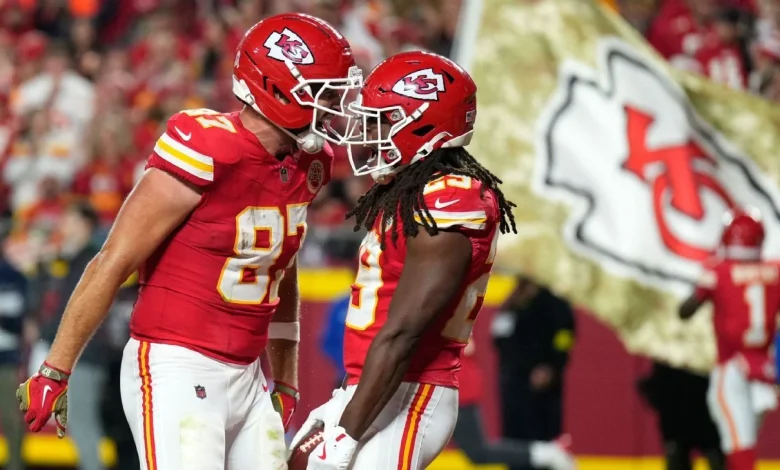 Travis Kelce has season-best performance in 28-7 win over the Commanders