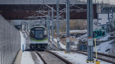 Trois piétons heurtés par un train du REM, un mort et deux blessés graves
