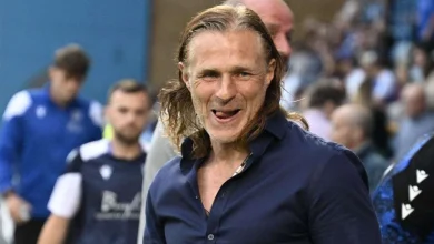 Trophy fate in the balance as Ainsworth takes on former club