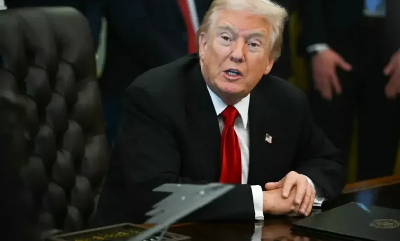 Trump Attacks ‘Fools’ Who Are Against Tariffs, Touts $2,000 Dividend Checks