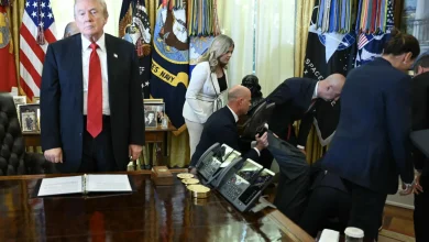 Trump event paused in Oval Office when guest faints