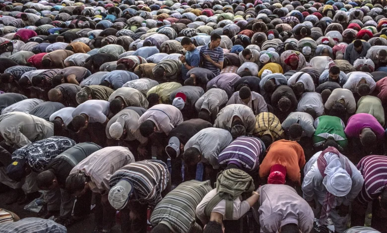 Trump signs executive order to designate Muslim Brotherhood as terror organization