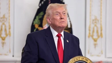 Trump tells airlines to consider Venezuelan airspace closed