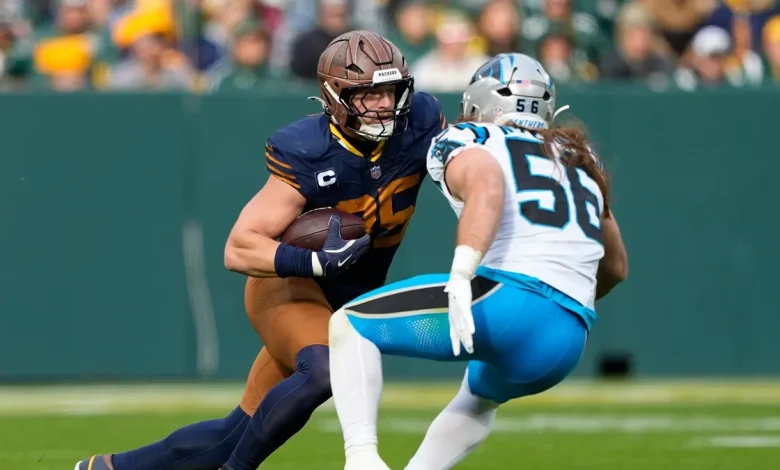Tucker Kraft injury update: Packers tight end suffers apparent leg injury vs. Panthers