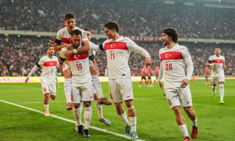 Turkey down Bulgaria 2-0 in World Cup qualifier