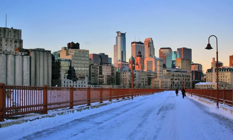 Twin Cities' first real snowstorm of season set to arrive Tuesday