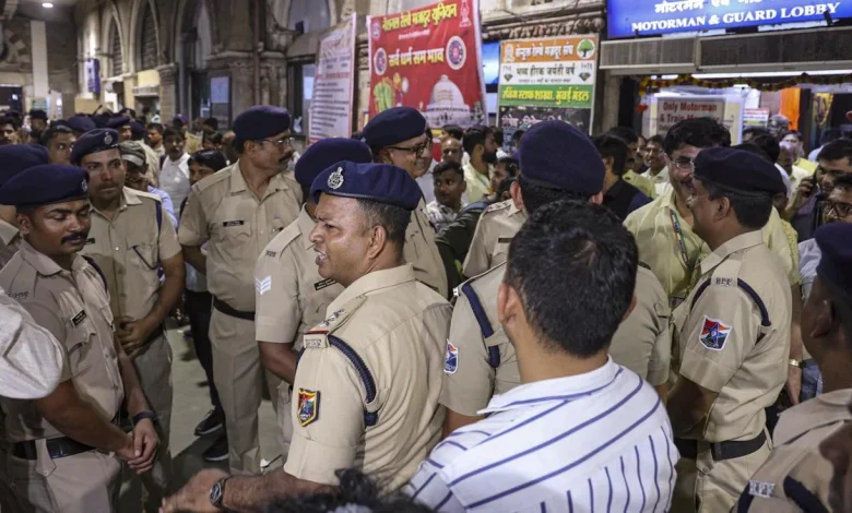 Two dead, three injured in Mumbai train accident