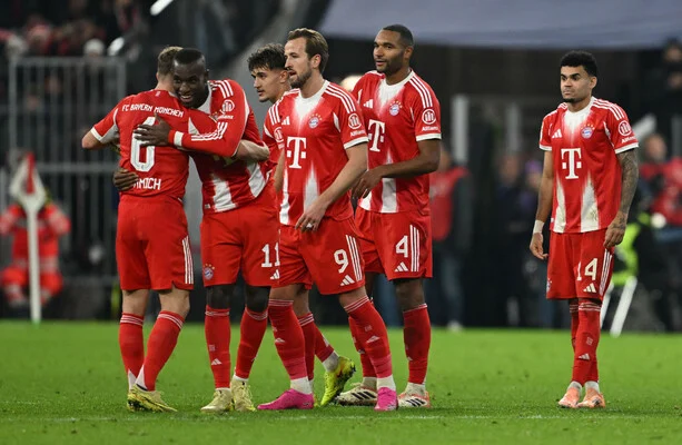 Two injury-time goals sees Bayern complete comeback win and recover from Arsenal loss