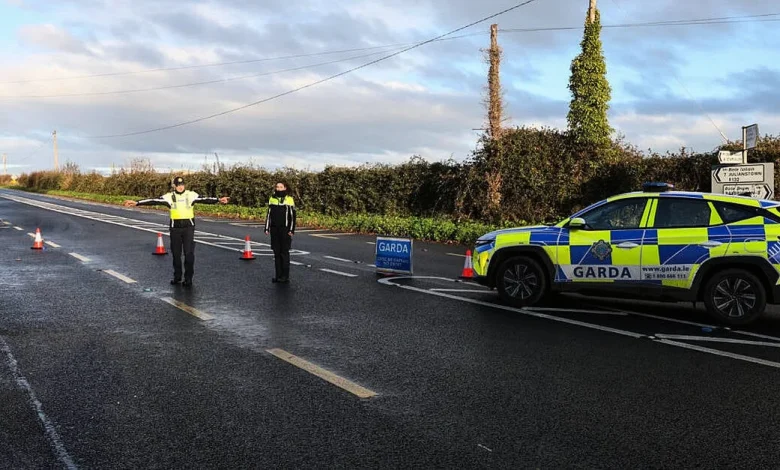 Two men dead and several injured in collision between lorry, bus and car