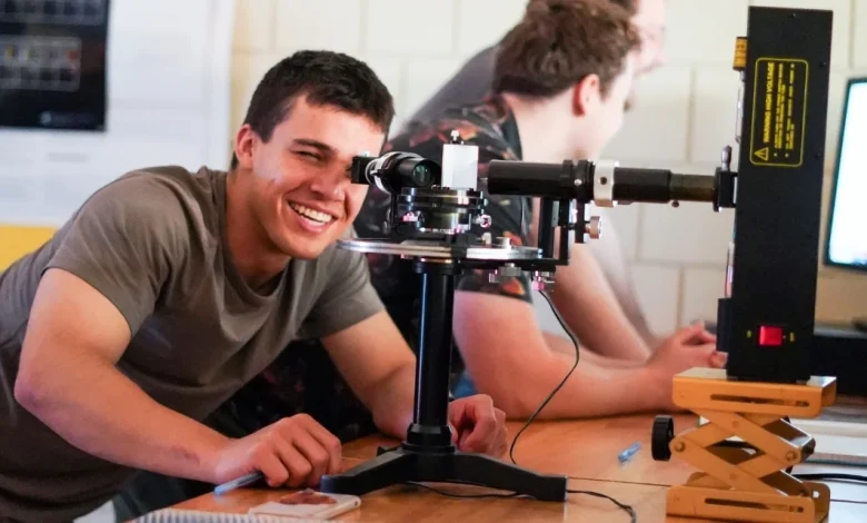 U of G Joins Canada’s Largest STEM Scholarship Program