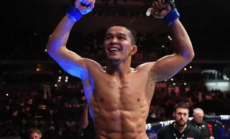 UFC Qatar video: Asu Almabayev jumps the guillotine choke, scores nasty submission to finish Alex Perez