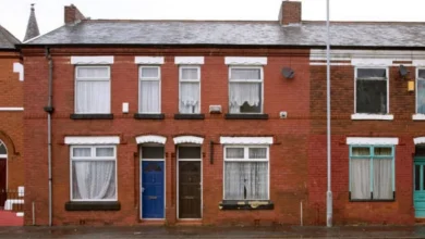 UK households warned to 'keep children indoors' as big problem sweeps England