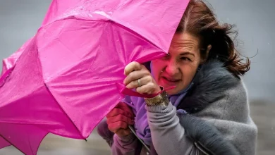 UK to be battered by 50mph winds as wintry weather continues