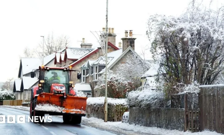 UK weather: Amber warning for snow as freezing cold snap continues