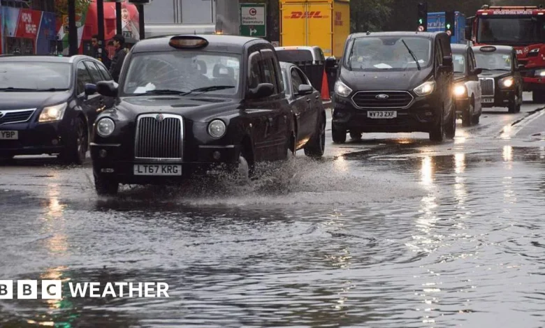 UK weather: Met Office issues yellow warnings for rain and wind amid flood threat