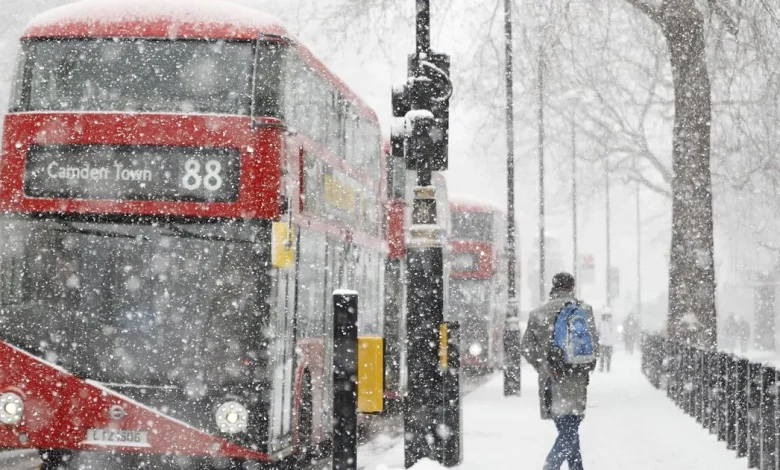 UK weather maps show huge snow bomb as far south as London with -9C freeze