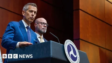 US to cut flights at 40 airports if shutdown doesn't end, transportation secretary warns