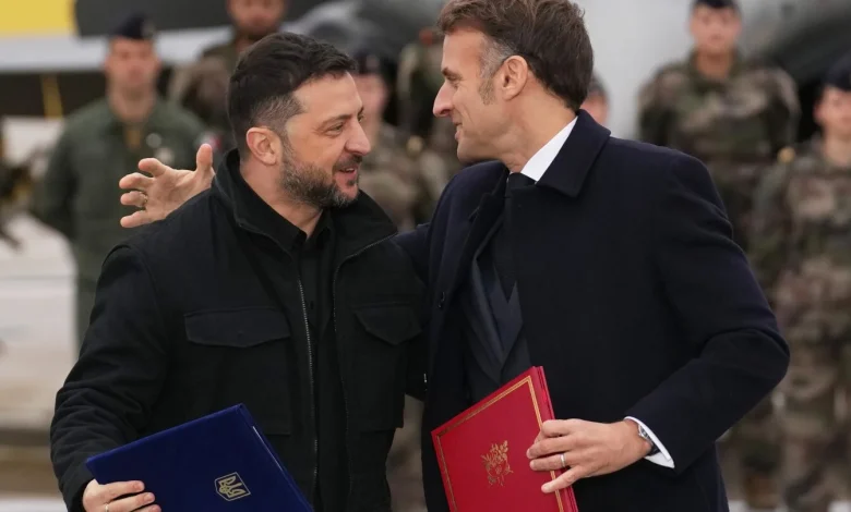 Ukraine signs a letter of intent to buy up to 100 Rafale warplanes from France