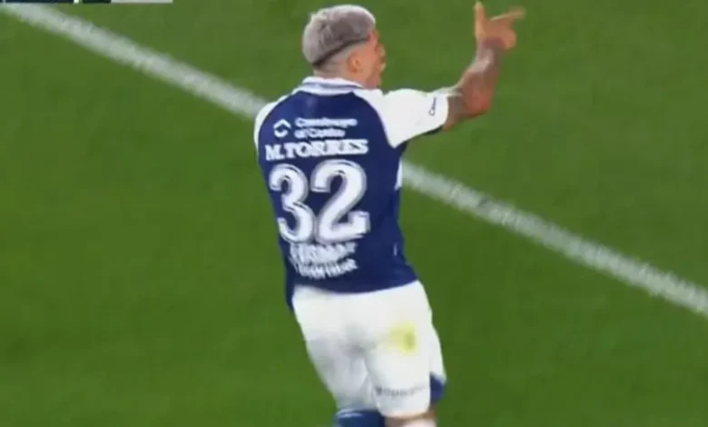 Un ex-Boca amargó a River con un gol de penal tras la intervención del VAR