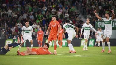 Un penalti en los últimos minutos salva a la Real Sociedad en Elche